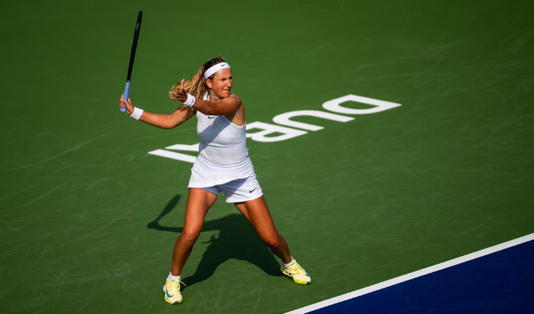 AYX Sports-阿扎伦卡在瑞士队比赛中爆冷，败北引发热议！(阿扎伦卡复出)